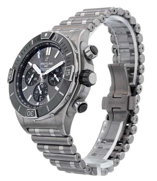 Breitling Super Chronomat B01 44 EB0136